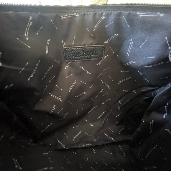 Free People zip top leather pouch - Picture 4 of 4